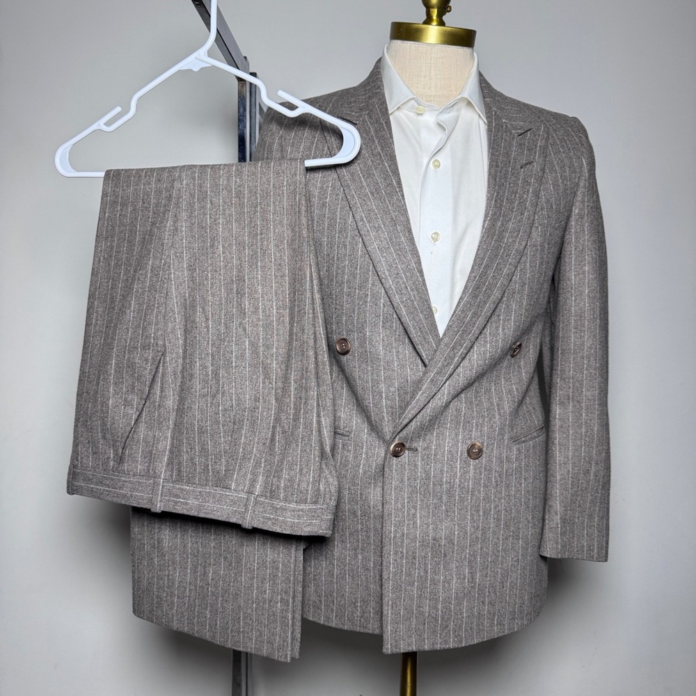 Tallia 2-Piece Suit Mens 36R W33 Grey Pinstripe Double Breasted Vintage USA